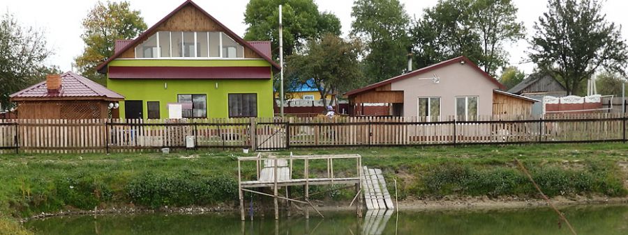 Усадьба со стороны пруда