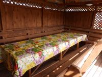 Внтури беседки - для большой компании)